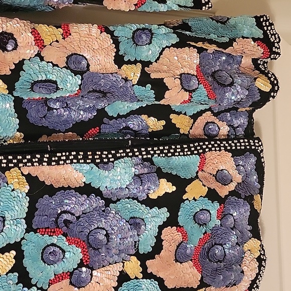 Beaded jacket - Picture 3 of 4